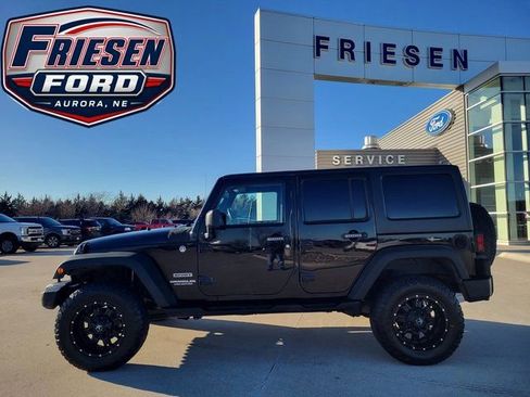 Used 2013 Jeep Wrangler Unlimited Sport AWD/4WD image 4
