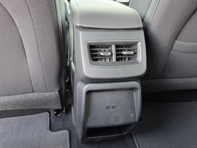 New 2026 Chevrolet Equinox EV LT w/ Midnight Package FWD image 11