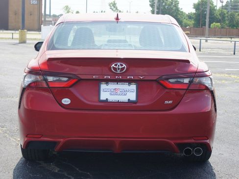 Used 2023 Toyota Camry SE FWD image 4