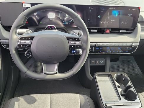 New 2026 Hyundai Ioniq 5 SE image 4