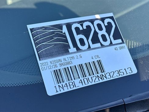 Used 2022 Nissan Altima 2.5 SV image 3