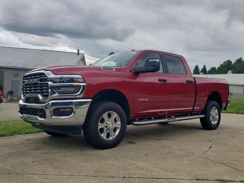 Used 2026 RAM 2500 Big Horn AWD/4WD image 8