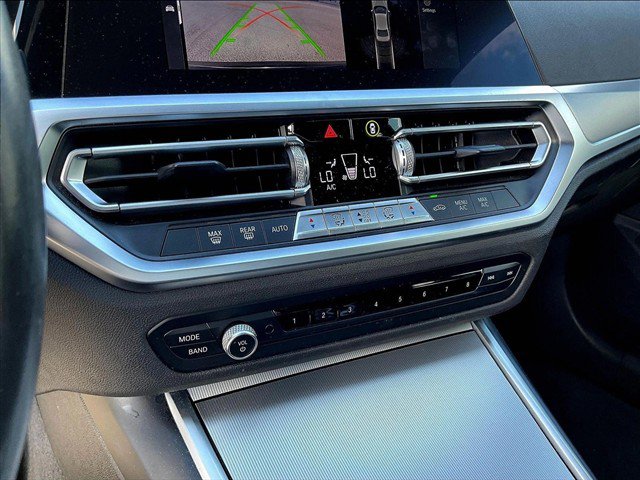 Used 2021 BMW 330i Sedan w/ M Sport Package RWD image 23