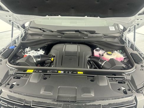 New 2026 Land Rover Range Rover SE AWD/4WD image 29