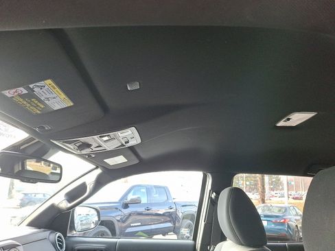 Certified 2021 Toyota Tacoma TRD Off-Road image 14