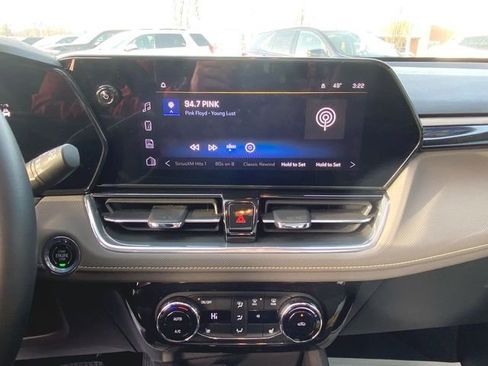 Used 2024 Chevrolet TrailBlazer ACTIV w/ Convenience Package image 13