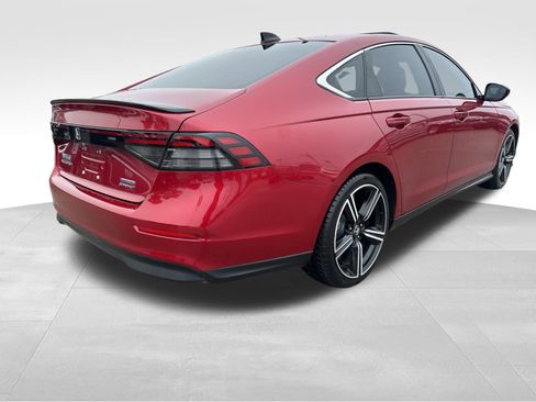 Used 2023 Honda Accord Sport image 12