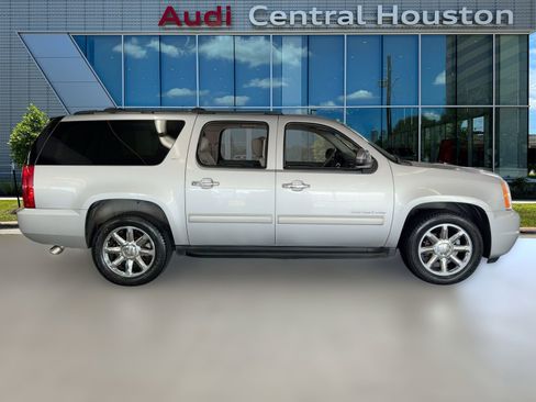 Used 2013 GMC Yukon XL SLT image 8
