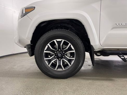 Certified 2023 Toyota Tacoma TRD Sport image 11