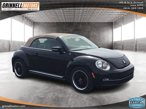 Used 2013 Volkswagen Beetle TDI FWD image 3
