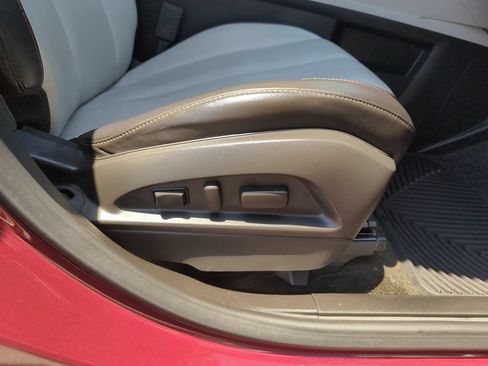 Used 2017 Chevrolet Equinox Premier w/ Enhanced Convenience Package FWD image 36