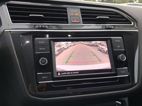 Certified 2023 Volkswagen Tiguan S FWD image 23
