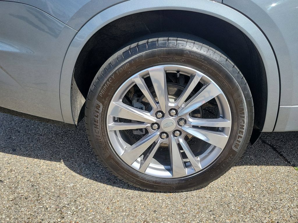 Used 2024 Cadillac XT6 Premium Luxury AWD/4WD image 6