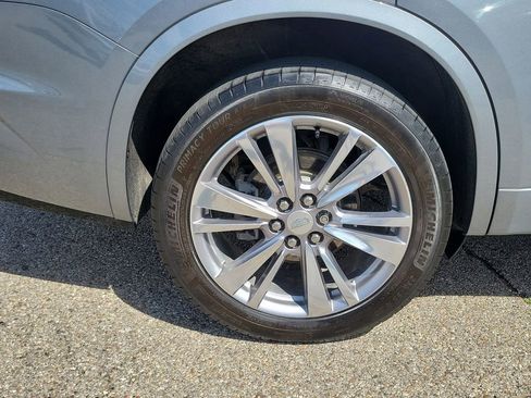 Used 2024 Cadillac XT6 Premium Luxury AWD/4WD image 6