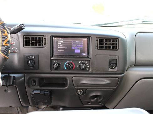 Used 2003 Ford F250 Lariat image 17