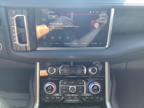 Used 2024 GMC Yukon Denali w/ Advanced Technology Package AWD/4WD image 20