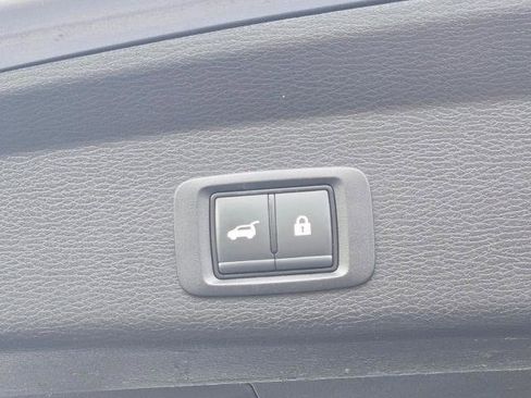 Used 2024 Mitsubishi Outlander SE FWD image 16