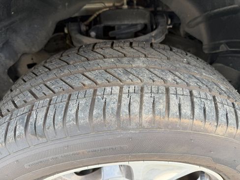 Used 2023 RAM 1500 Laramie AWD/4WD image 10