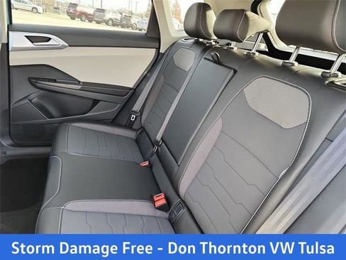 New 2026 Volkswagen Taos SE image 15