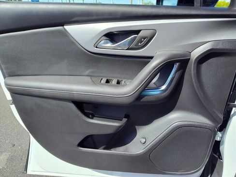 New 2026 Chevrolet Blazer LT w/ Convenience Package FWD image 9