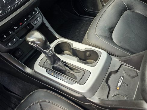 Used 2022 Chevrolet Colorado ZR2 image 20