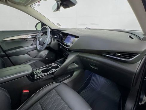 Used 2022 Buick Envision Avenir w/ Technology Package II image 42