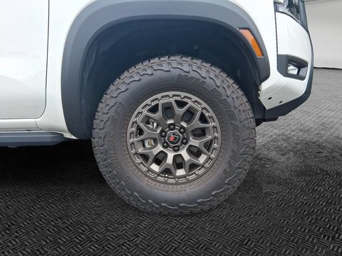Used 2026 Nissan Frontier PRO-4X w/ Pro-4x Convenience Package AWD/4WD image 11