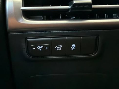 Used 2025 Hyundai Tucson SEL FWD image 32