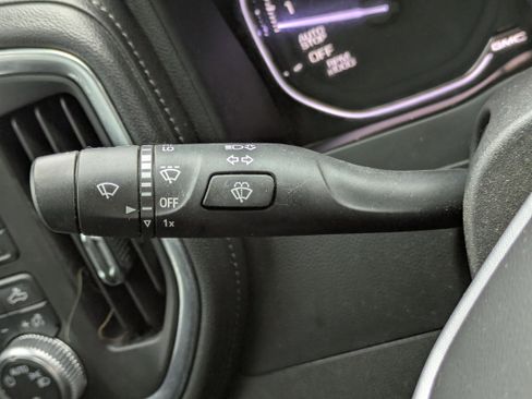 Used 2020 GMC Sierra 1500 Elevation w/ Elevation Convenience Package image 18