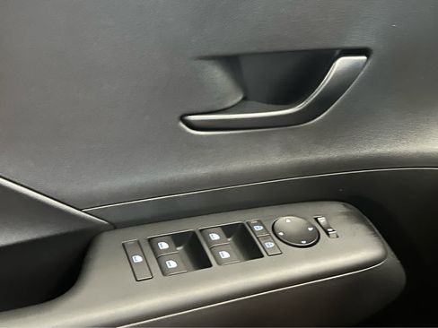 Certified 2026 Hyundai Kona SE image 24