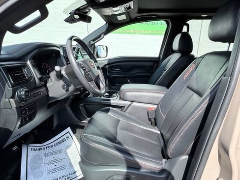 Used 2024 Nissan Titan PRO-4X w/ Pro-4x Convenience Package AWD/4WD image 16