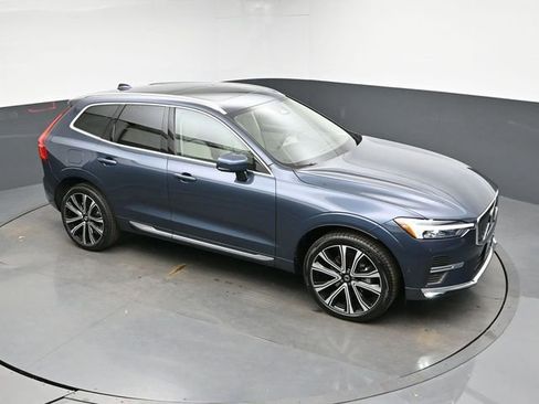 Used 2023 Volvo XC60 B5 Ultimate w/ Climate Package image 46
