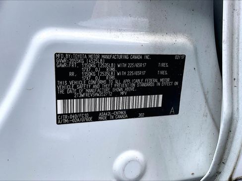 Used 2017 Toyota RAV4 XLE FWD image 34
