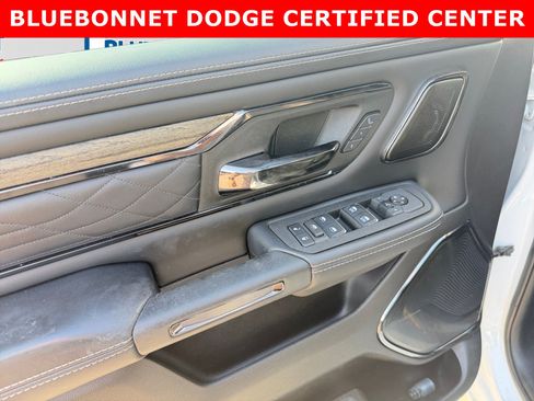 Used 2025 RAM 1500 Limited AWD/4WD image 10