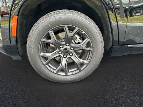 New 2026 Jeep Grand Wagoneer Limited w/ Premium Group II image 36