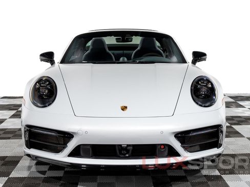 Used 2024 Porsche 911 Targa 4 GTS image 11