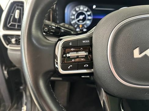 Used 2023 Kia Sorento SX image 15