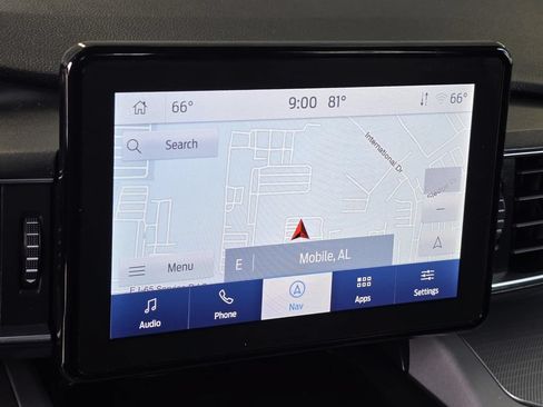 Used 2024 Ford Explorer XLT w/ Equipment Group 202A RWD image 14