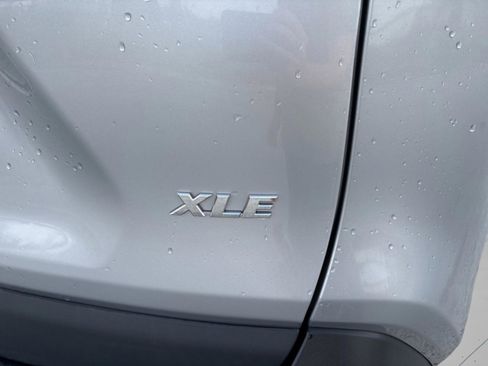 Certified 2021 Toyota RAV4 XLE image 28