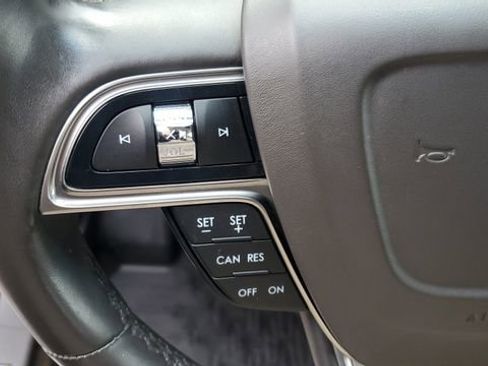 Used 2020 Lincoln Nautilus FWD w/ Equipment Group 101A image 11