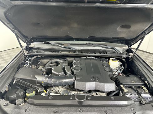 Used 2016 Toyota 4Runner SR5 Premium image 35