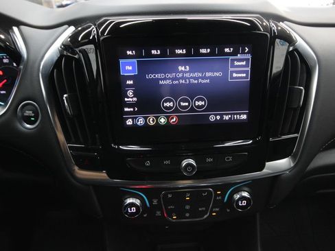 Used 2022 Chevrolet Traverse LT w/ LPO, Floor Liner Package AWD/4WD image 22