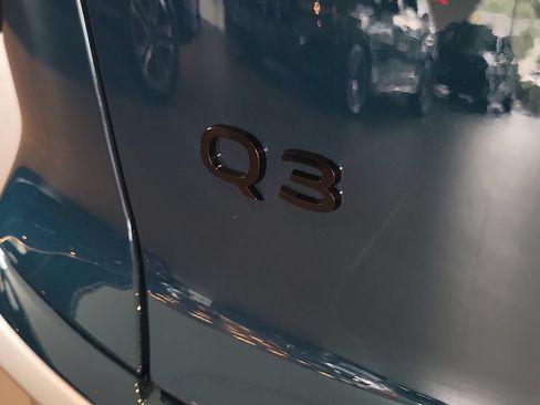 New 2026 Audi Q3 quattro 2.0T AWD/4WD image 5