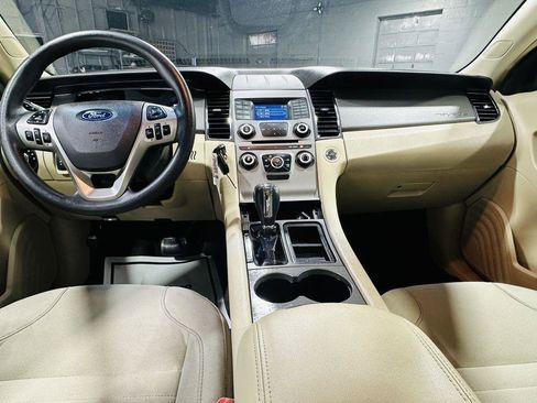 Used 2017 Ford Taurus SE FWD image 24