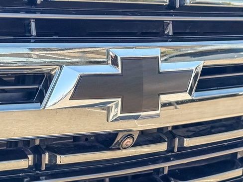Used 2022 Chevrolet Tahoe RST w/ Luxury Package AWD/4WD image 13