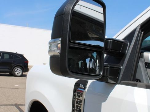 New 2026 Ford F250 XL w/ XL Chrome Package AWD/4WD image 12