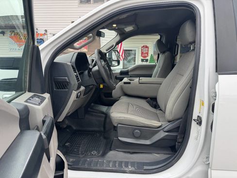 Used 2022 Ford F350 XL w/ Power Equipment Group image 12