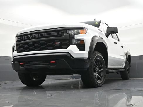 Used 2024 Chevrolet Silverado 1500 Custom Trail Boss AWD/4WD image 30