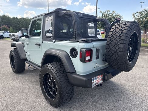 Used 2023 Jeep Wrangler Sport AWD/4WD image 5