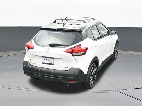 Used 2020 Nissan Kicks SV w/ Exterior Package image 60